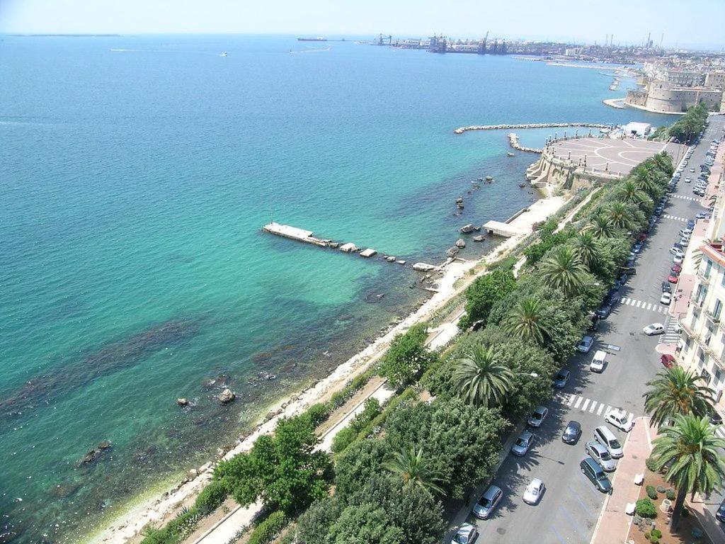 Suite Al Mare Таранто Экстерьер фото