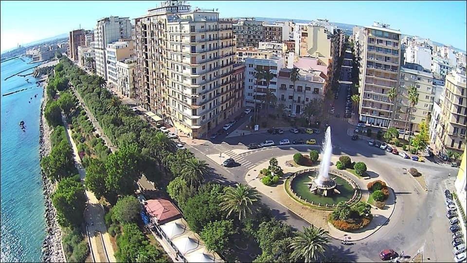 Suite Al Mare Таранто Экстерьер фото