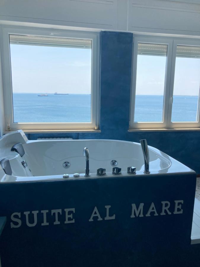 Suite Al Mare Таранто Экстерьер фото
