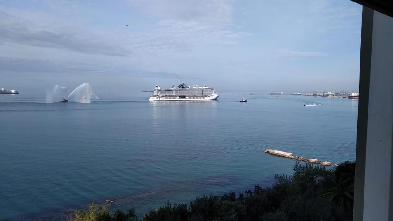 Suite Al Mare Таранто Экстерьер фото